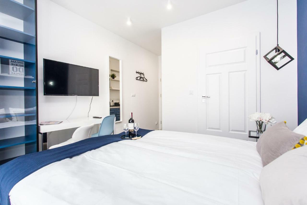 Modern & Classy Industrial - Apartamenty Browar Гданск Екстериор снимка